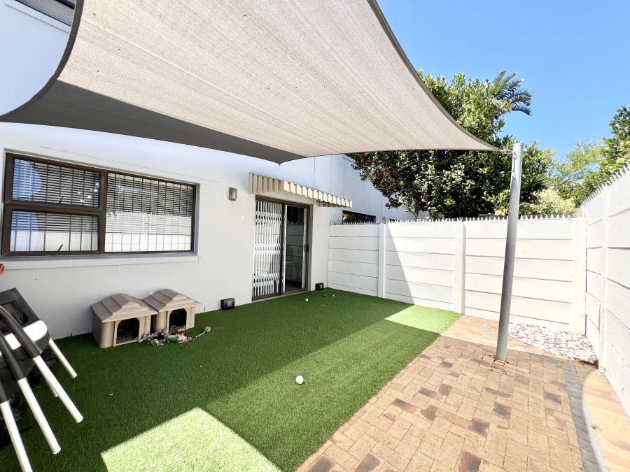 2 Bedroom Property for Sale in Flamingo Vlei Western Cape